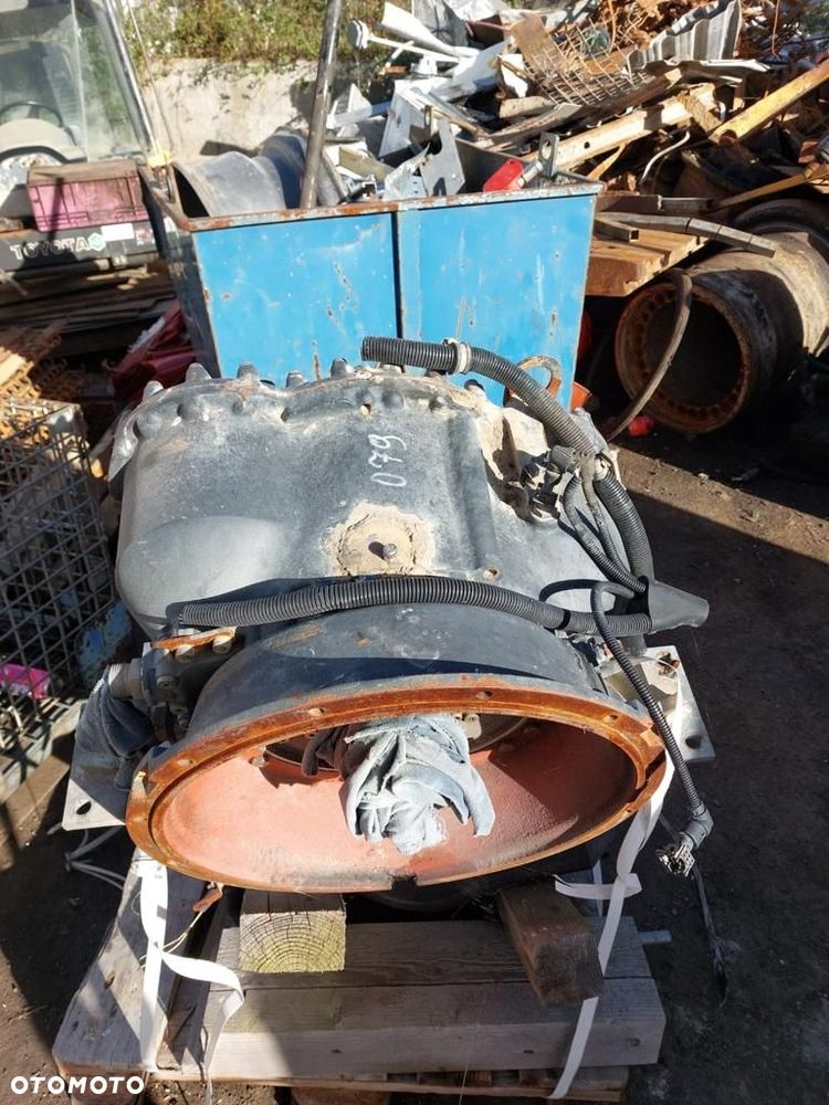 Skrzynia biegów ZF 4WG 4WG-210 Hitachi Case Komatsu - 4