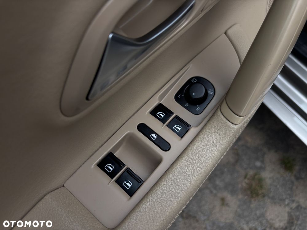 Volkswagen CC 2.0 TDI BlueMotion Technology - 38
