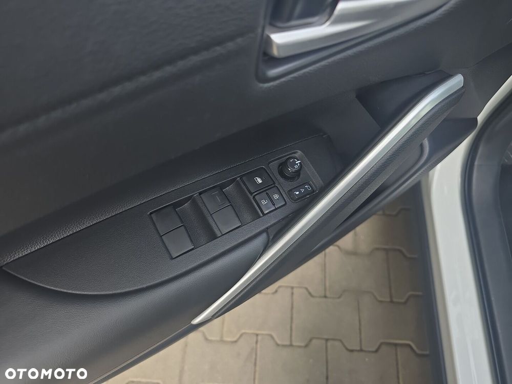 Toyota Corolla Cross - 27