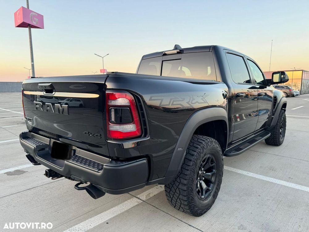Dodge RAM - 6
