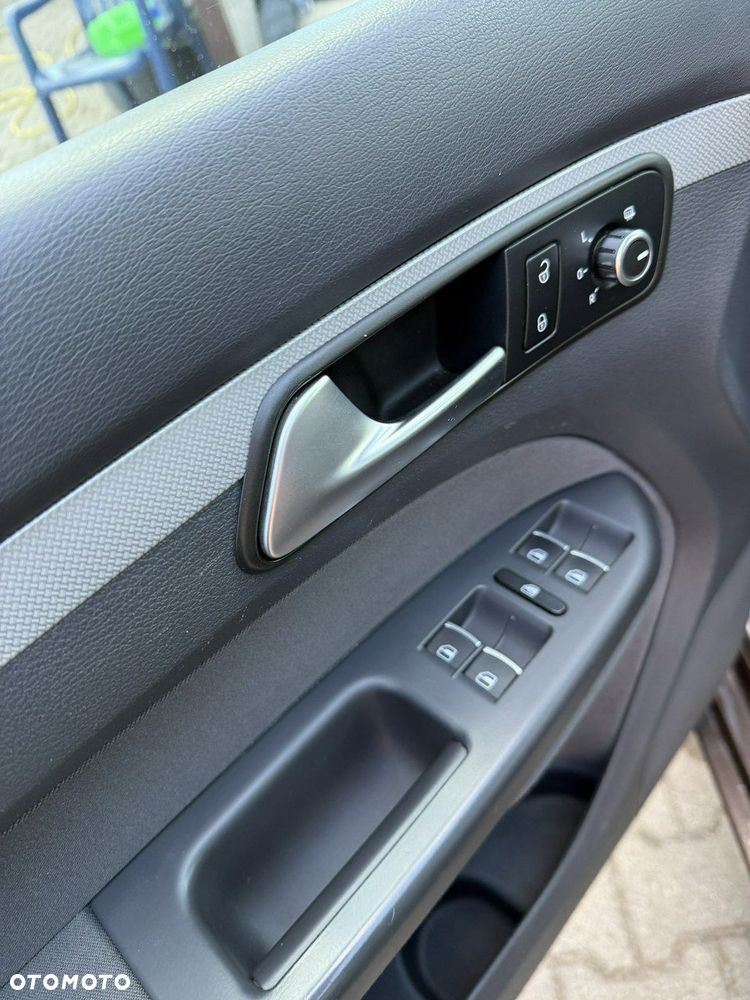 Volkswagen Touran 1.2 TSI BlueMotion Technology Comfortline - 12