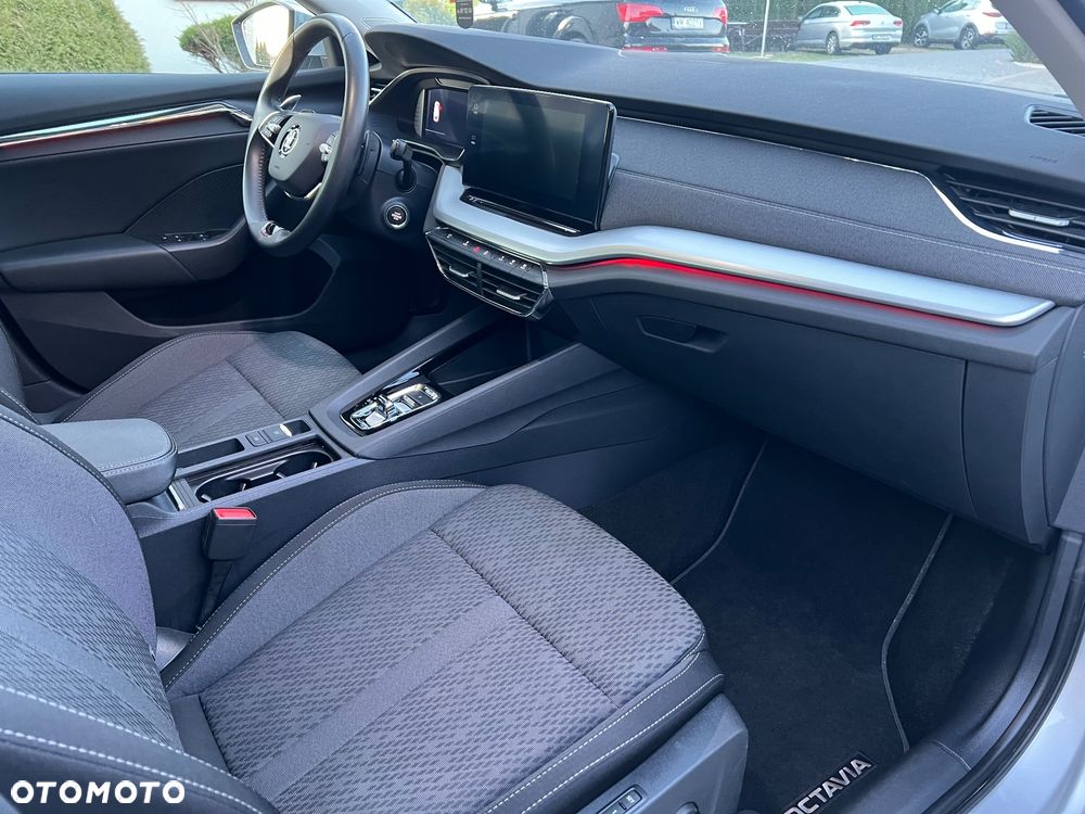 Skoda Octavia 2.0 TSI 4x4 Style DSG - 17