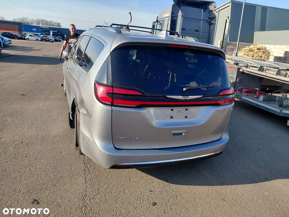 Chrysler Pacifica - 27