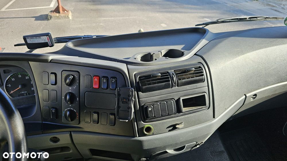 Mercedes-Benz Atego 818L - 11