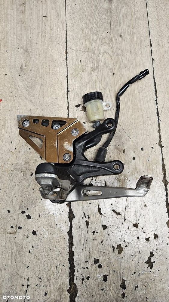 KAWASAKI Z 900 DŹWIGNIA +POMPA HAMULCA NOŻNEGO SET PRAWY MOCOWANIE - 2