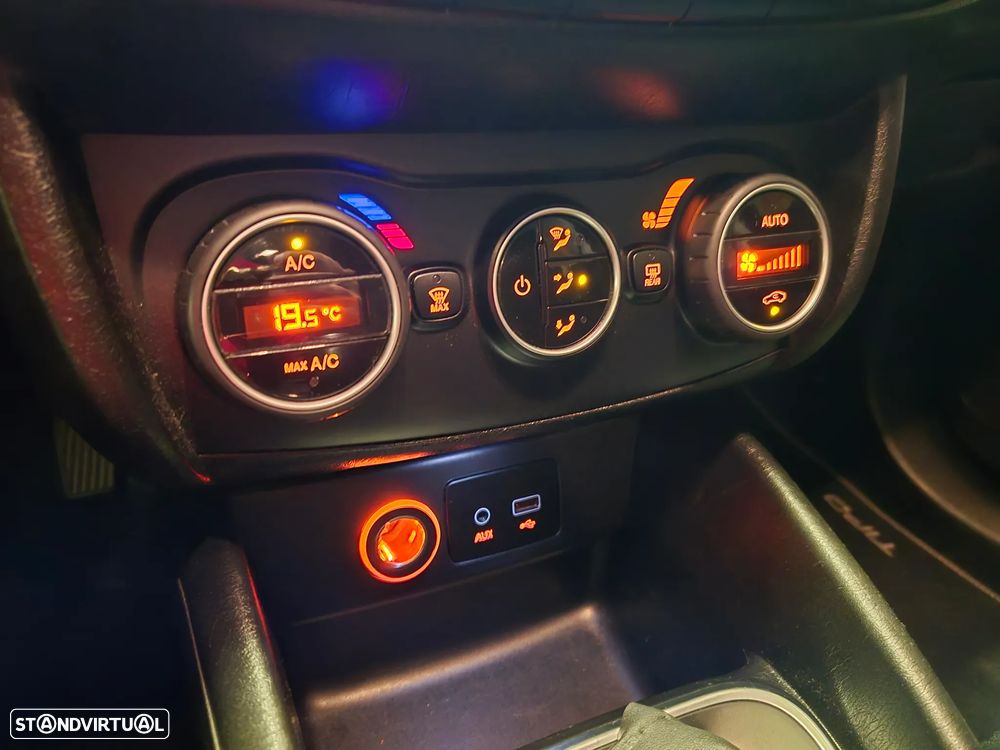 Fiat Tipo Station Wagon 1.3 M-Jet Lounge - 22