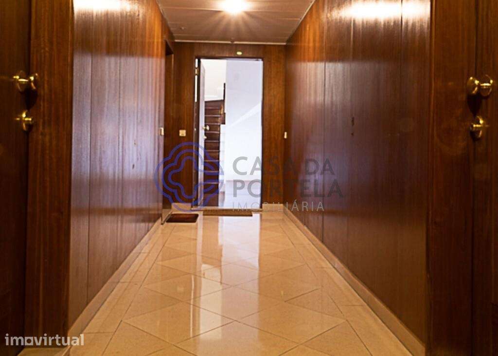 Apartamento T1 Duplex na rua das Andresas,  Ramalde, Porto - Grande imagem: 3/23