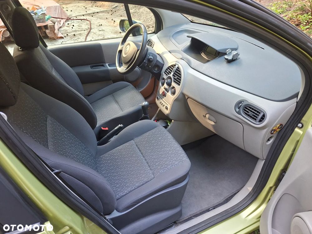 Renault Modus 1.4 Confort Authentique - 9