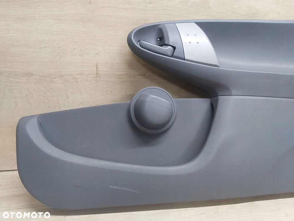 Toyota AYGO I Boczek drzwi prawy przód 3D klamka rączka - 2