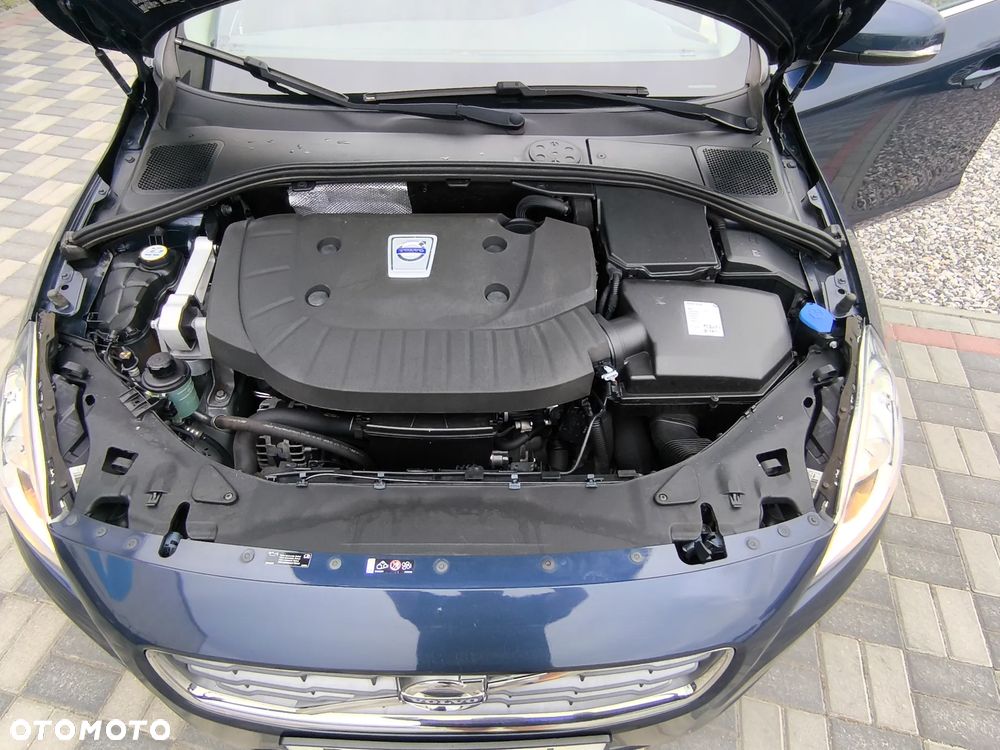 Volvo S60 D3 Momentum - 37