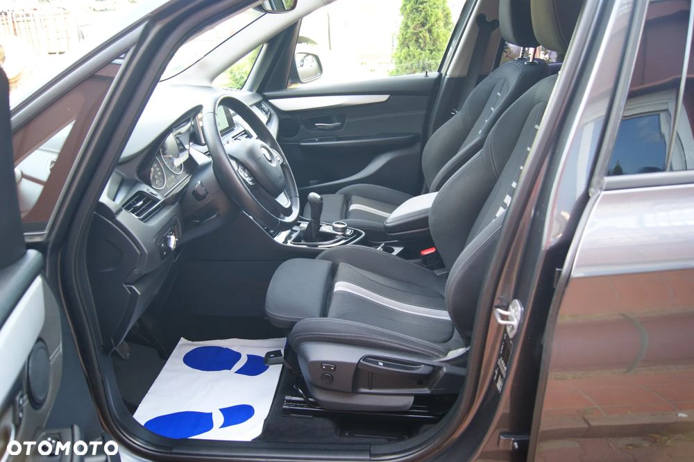 BMW Seria 2 218d GT Luxury Line - 11