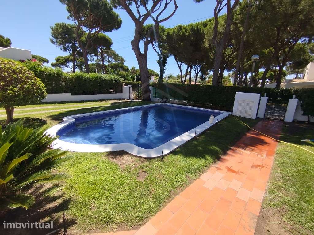 Moradia T4+1 para arrendamento em Vilamoura, Algarve - Grande imagem: 4/19