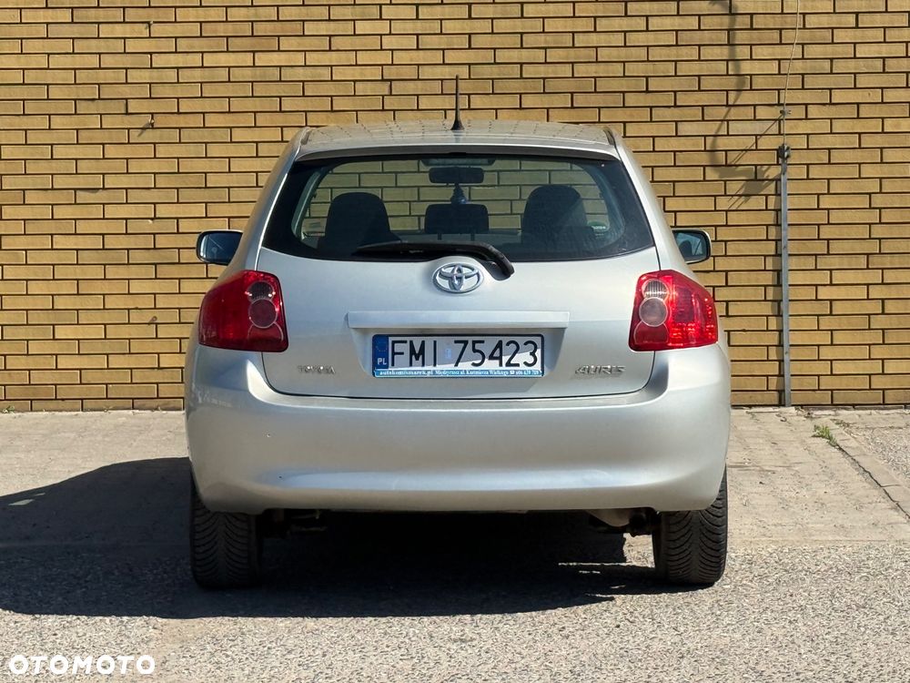 Toyota Auris 1.6 MultiMode Executive - 8