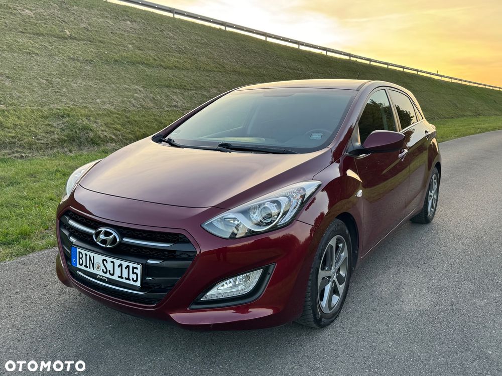 Hyundai i30 blue 1.4 YES Gold - 23