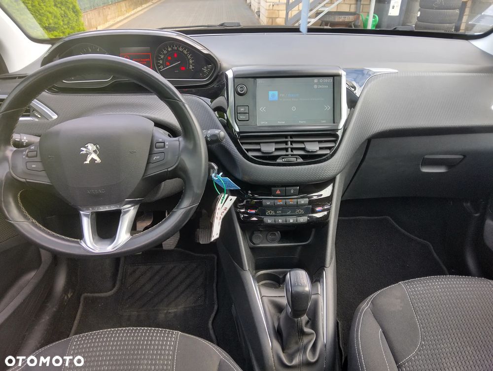 Peugeot 208 PureTech 82 Start & Stop Tech Edition - 29