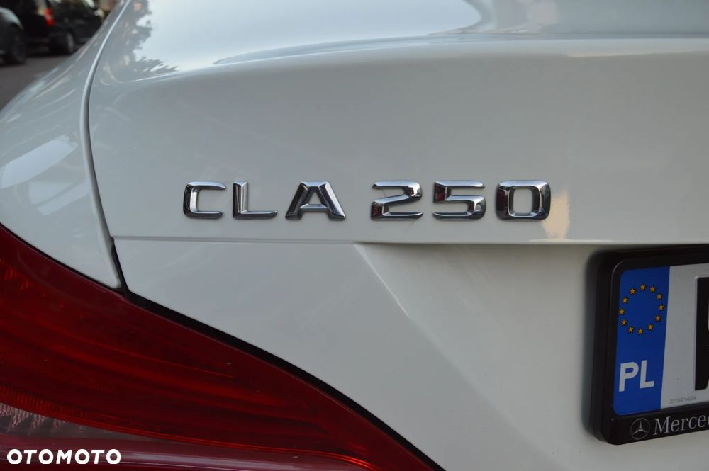 Mercedes-Benz CLA 250 7G-DCT Sport - 16