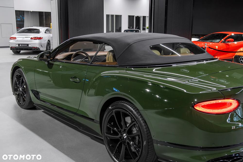 Bentley Continental GT - 9