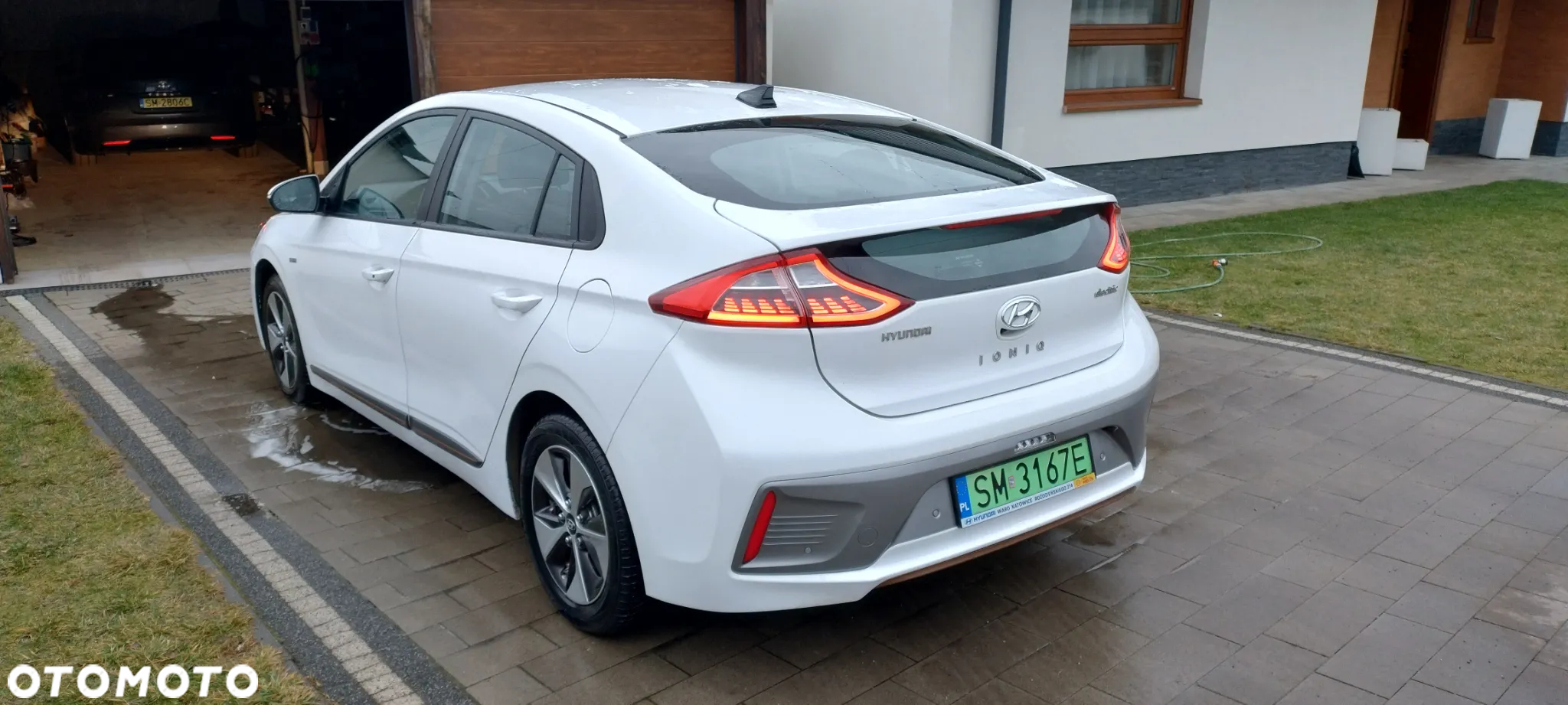 Hyundai IONIQ electric Premium - 2