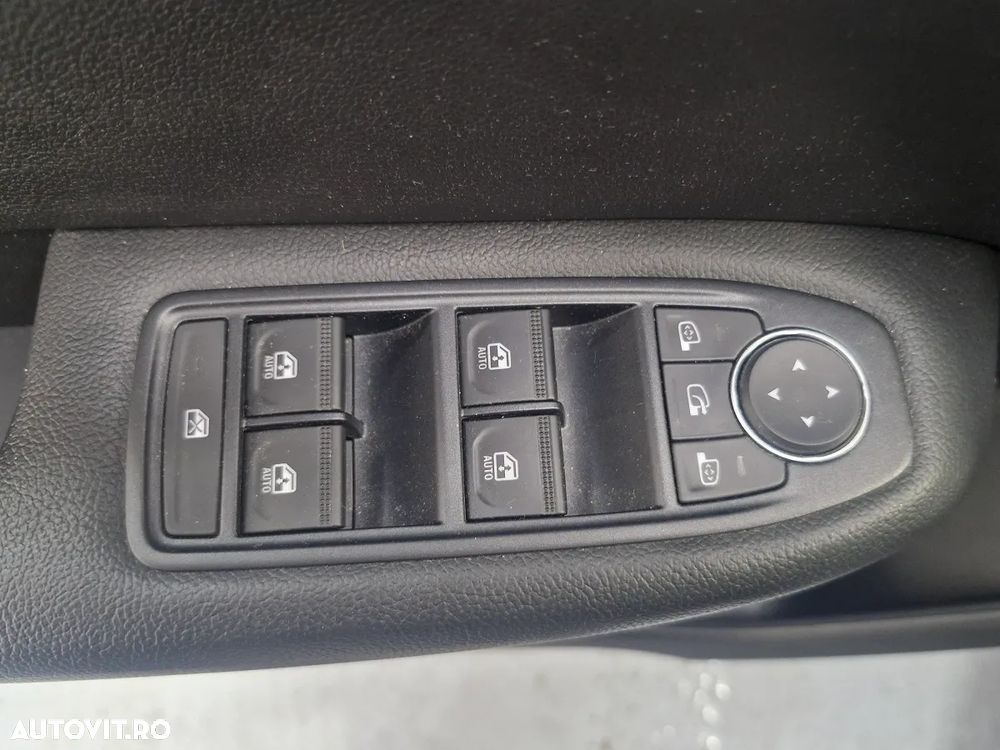 Renault Arkana MHEV 140 EDC Evolution - 12