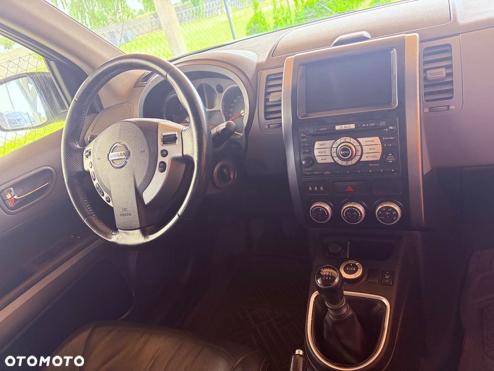 Nissan X-Trail 2.0 dCi LE - 10