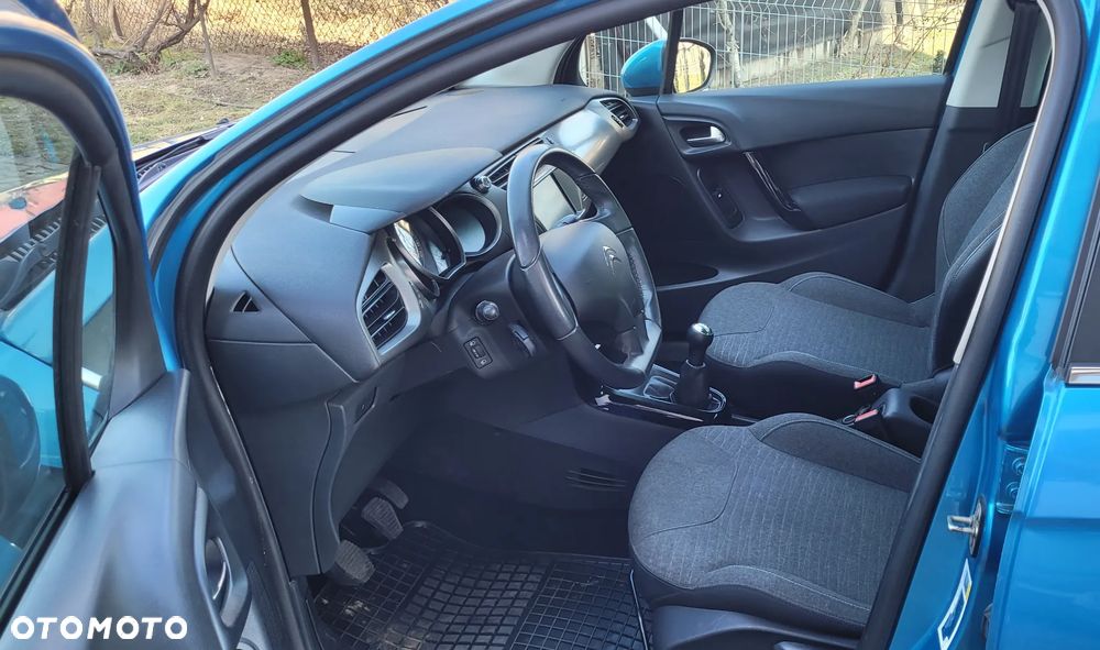 Citroën C3 1.2 PureTech Exclusive - 4