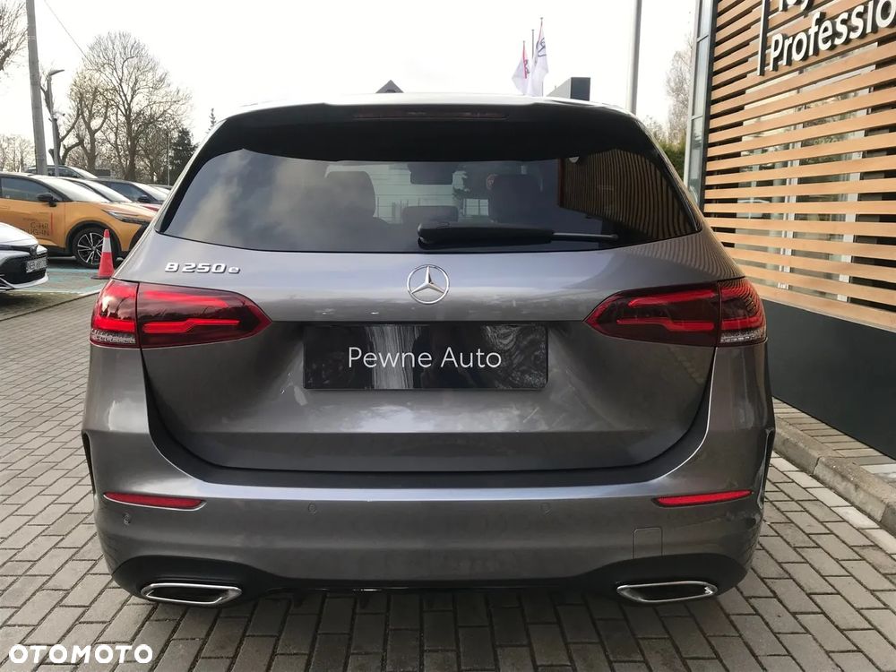 Mercedes-Benz Klasa B 250 e AMG Line 8G-DCT - 6