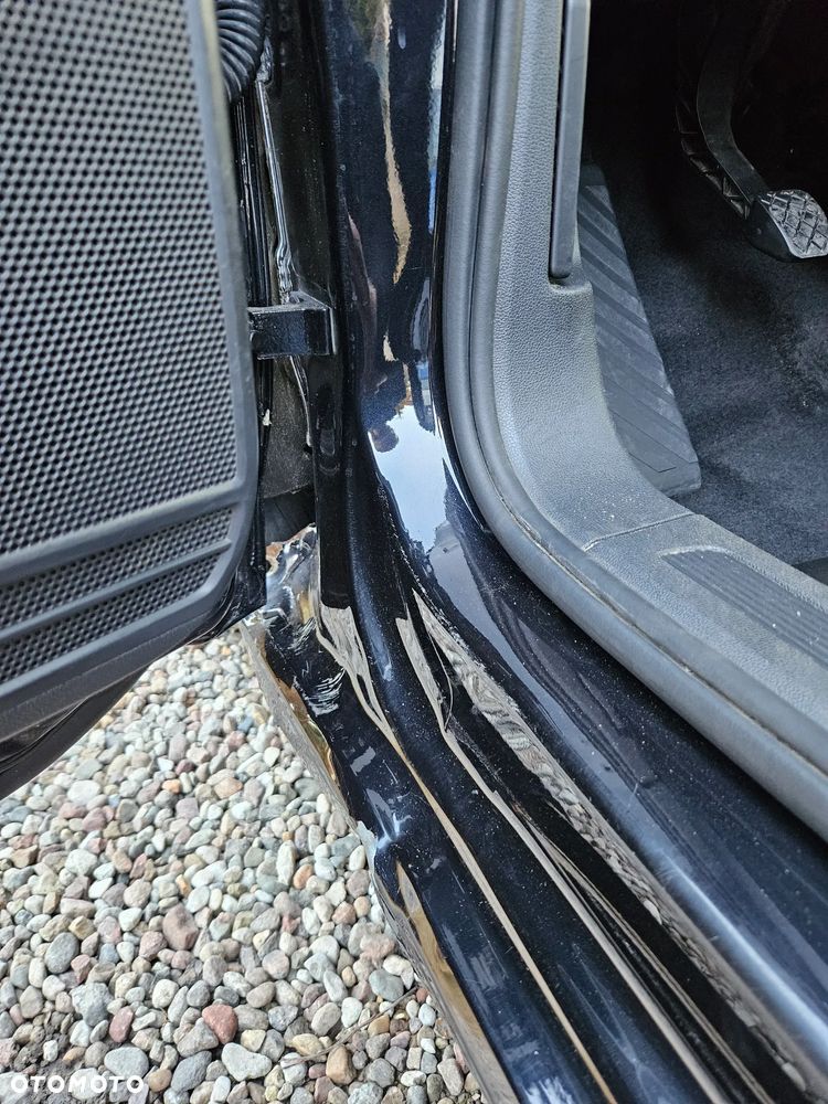 Volkswagen Touran 2.0 TDI SCR Comfortline - 10