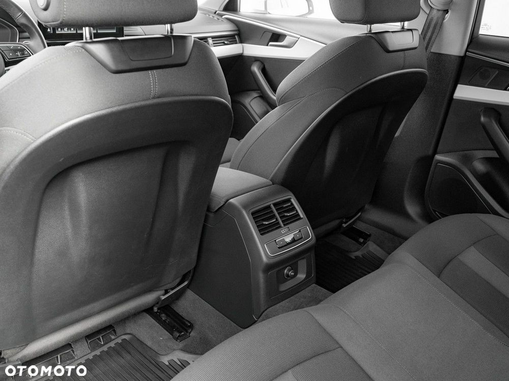 Audi A4 Limousine - 25