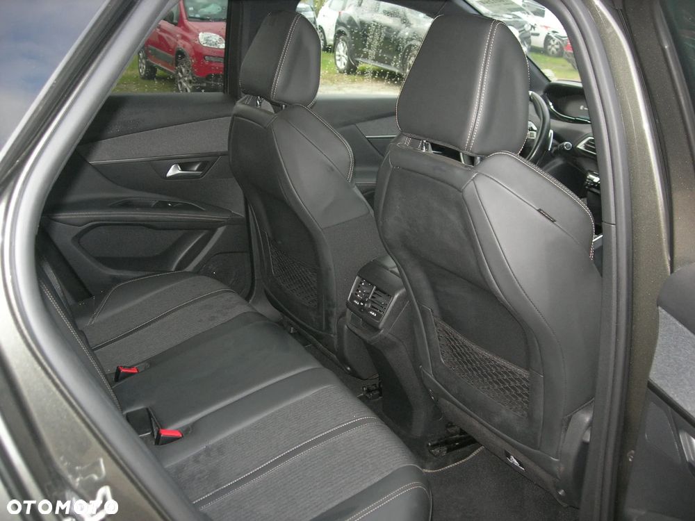 Peugeot 3008 1.5 BlueHDi GT Pack S&S EAT8 - 19