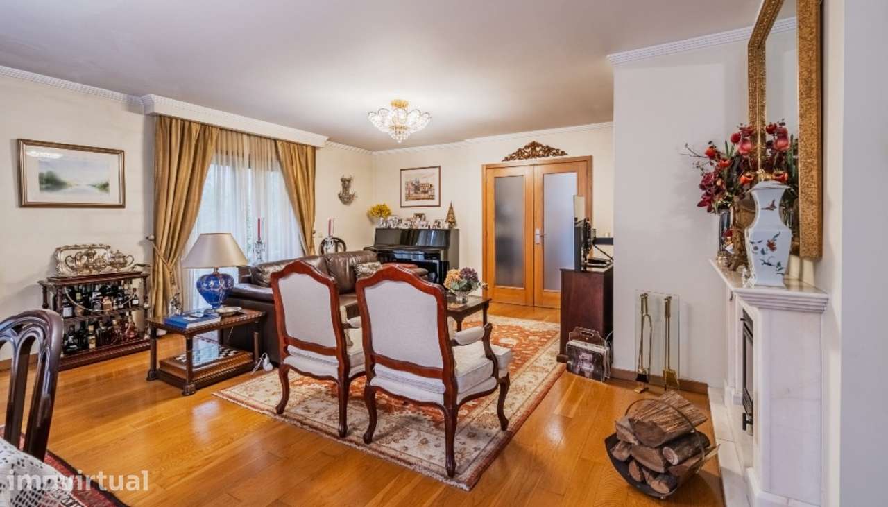 Apartamento T4 com varanda à venda no Bonfim no Porto - Grande imagem: 3/21