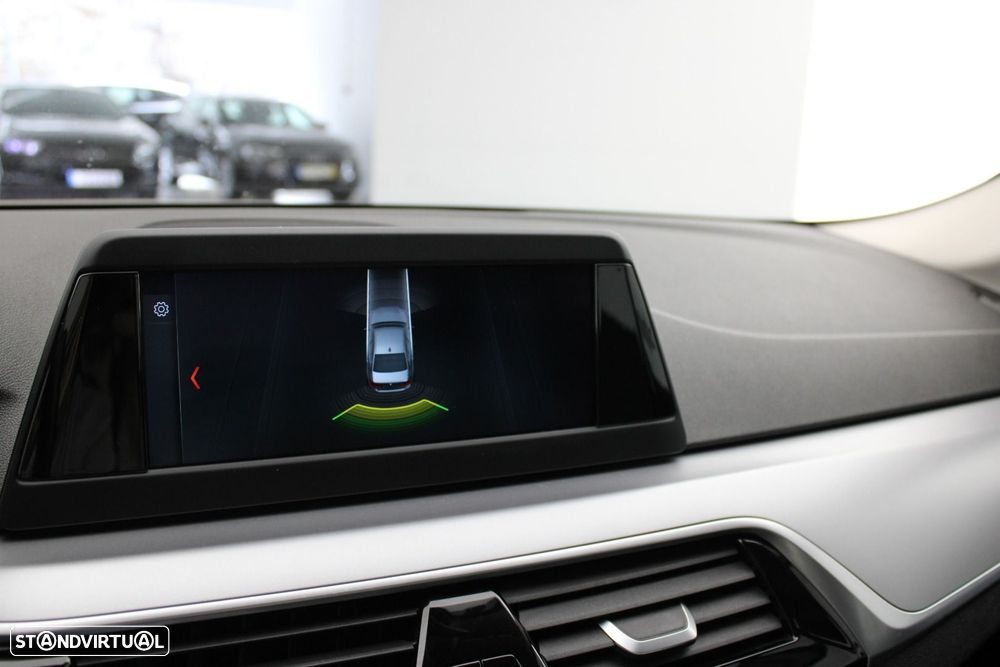 BMW 520 d Auto - 19