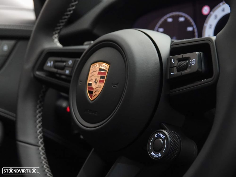 Porsche 911 (992) GT3 Touring Package PDK - 37