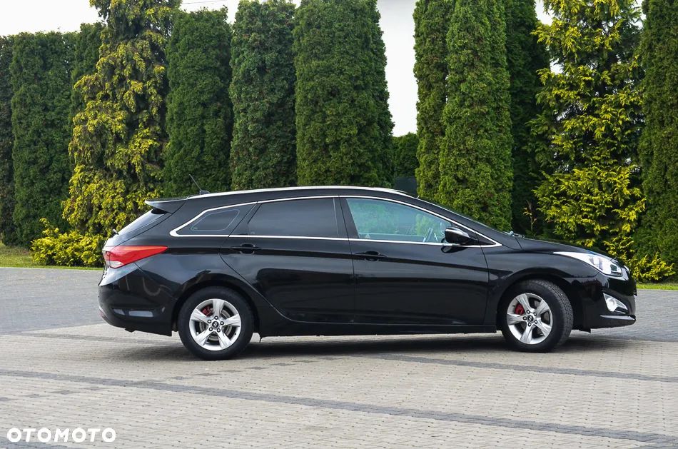 Hyundai i40 i40cw 1.7 CRDi Automatik Fifa World Cup Edition - 19
