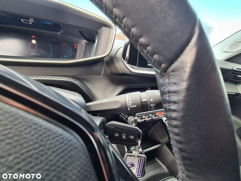 Peugeot 2008 PureTech 100 Style S&S BVM6 - 27