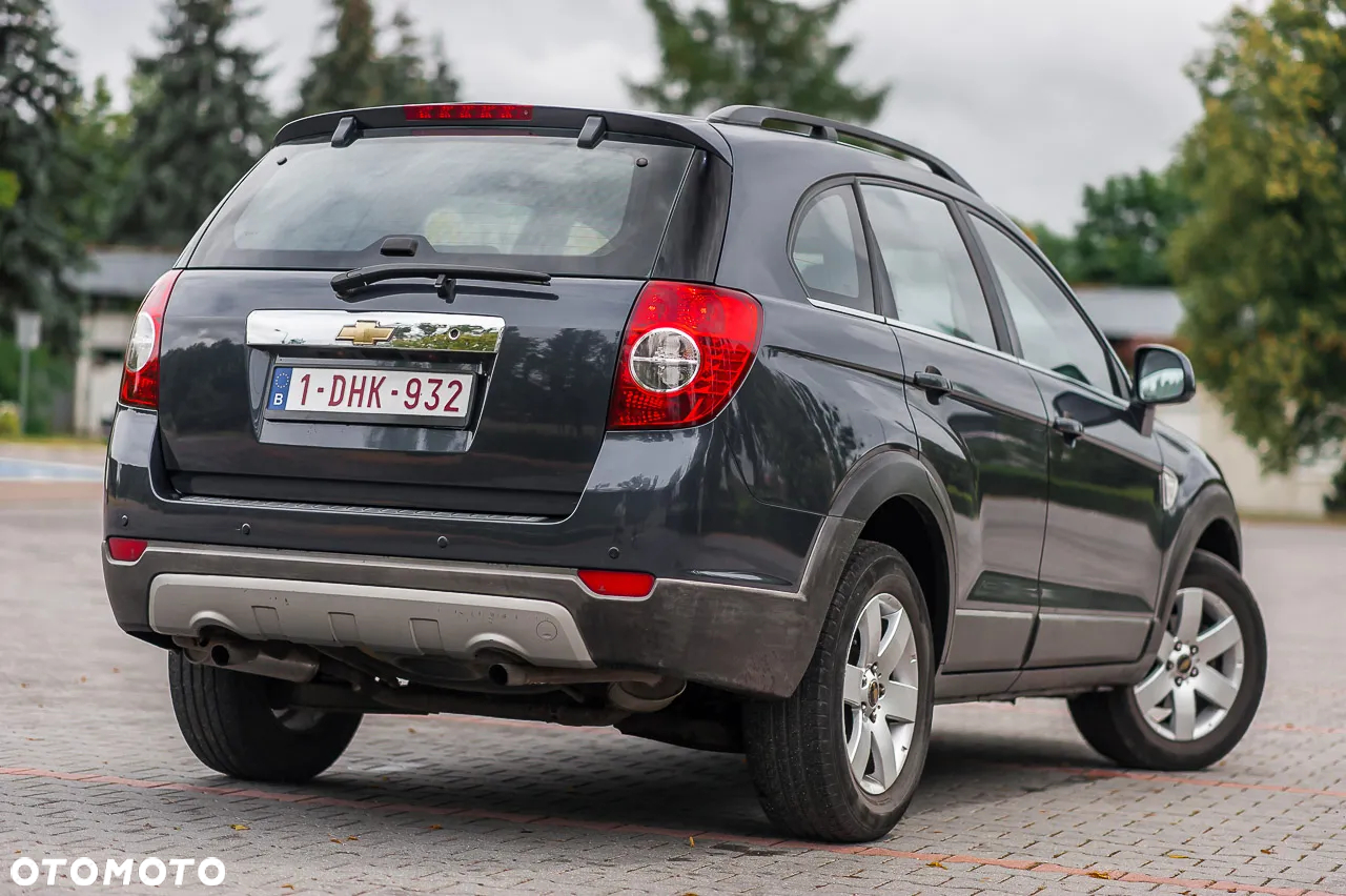 Chevrolet Captiva 2.0 d LS 5os - 4