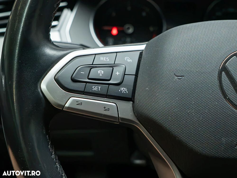Volkswagen Passat 2.0 TDI DSG Comfortline - 25