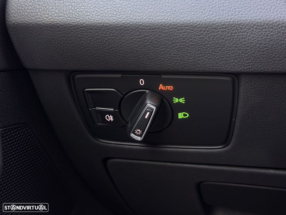 VW Arteon 2.0 TDI Elegance DSG - 24