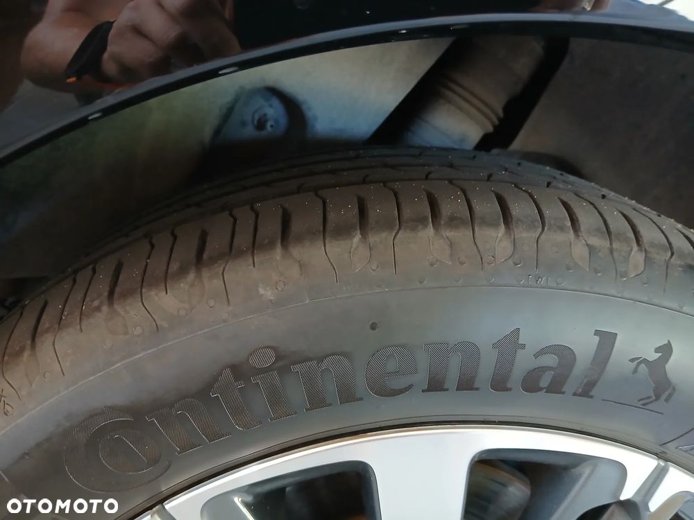 Peugeot 208 Elektromotor 136 E-Style - 19