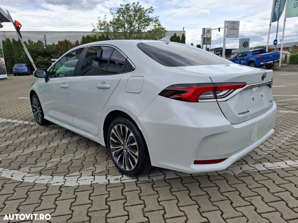 Toyota Corolla - 8