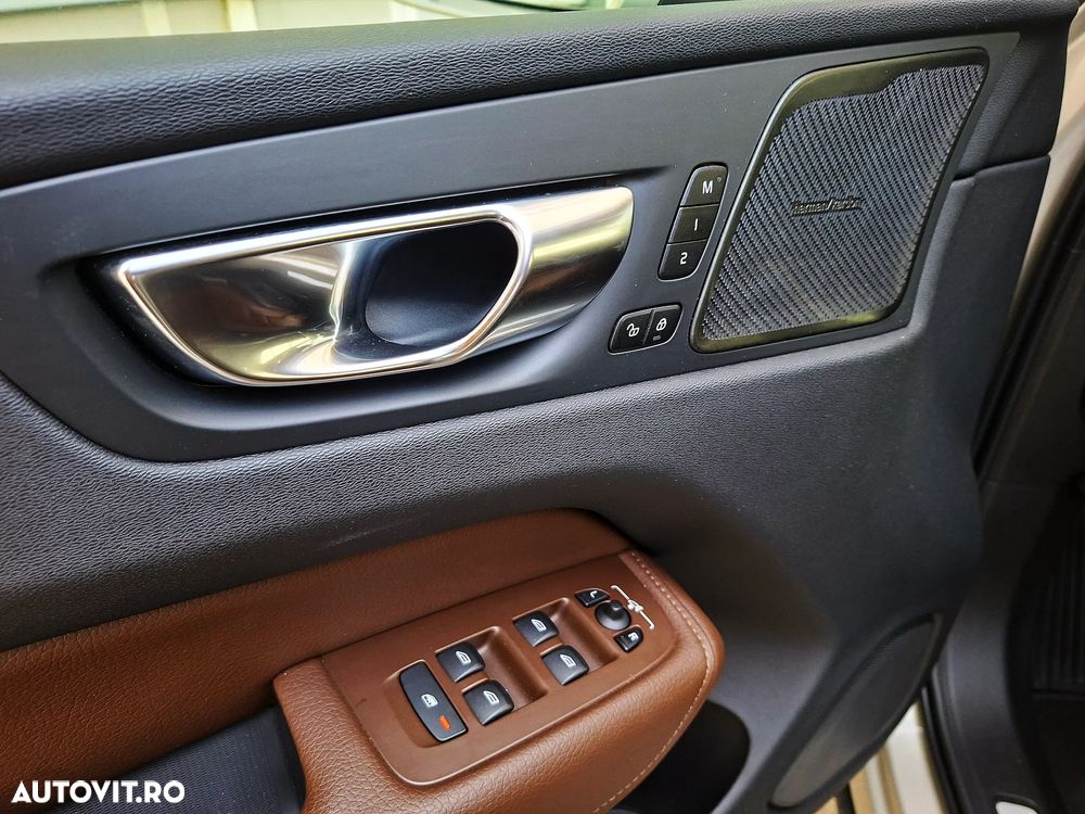 Volvo XC 60 B4 MHEV AT8 FWD Inscription - 18