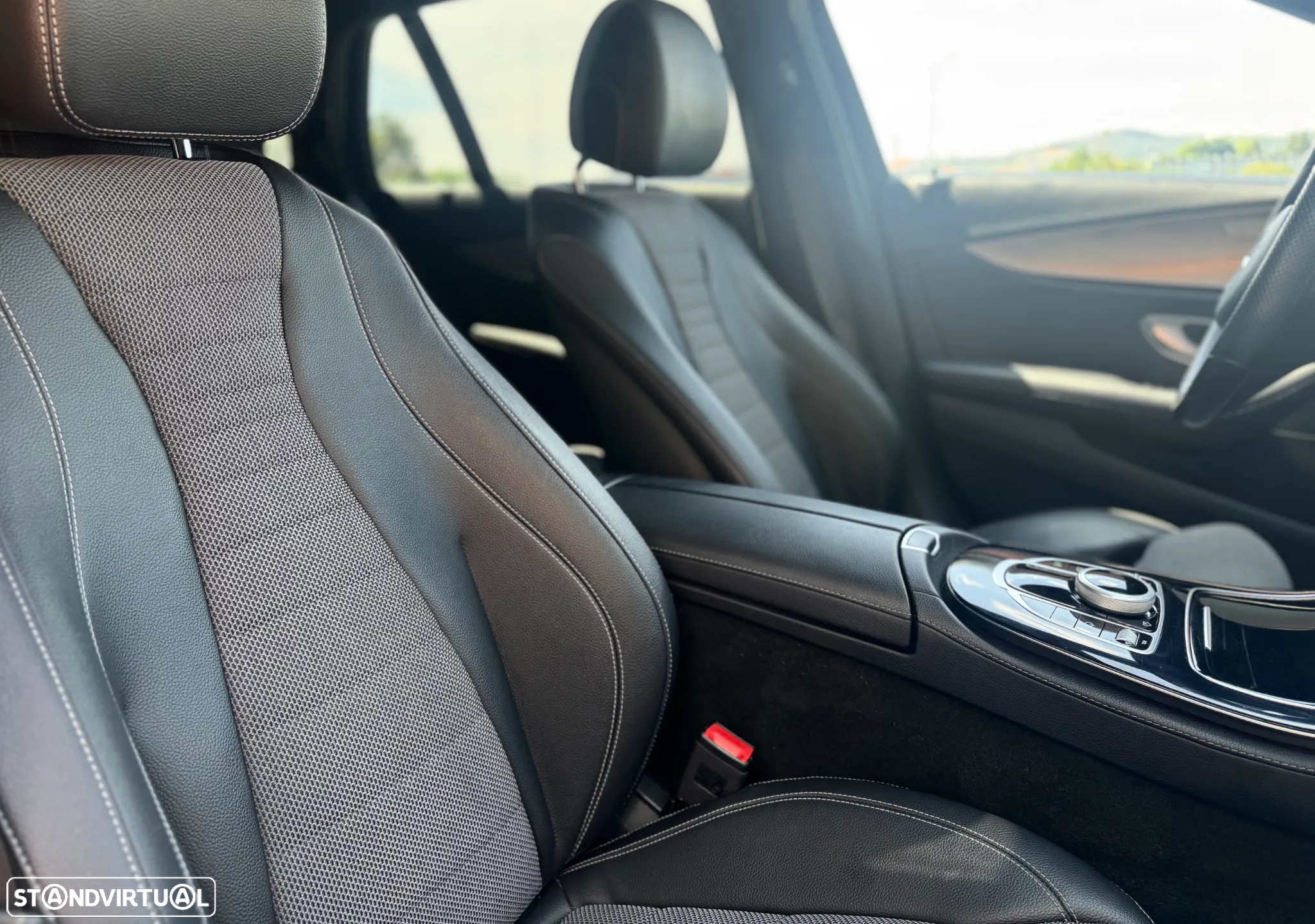 Mercedes-Benz E 220 d AMG Line - 21