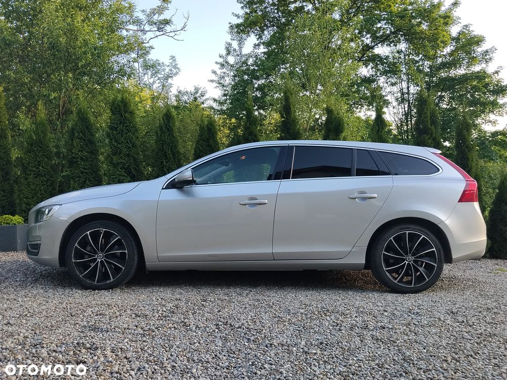 Volvo V60 D2 - 2
