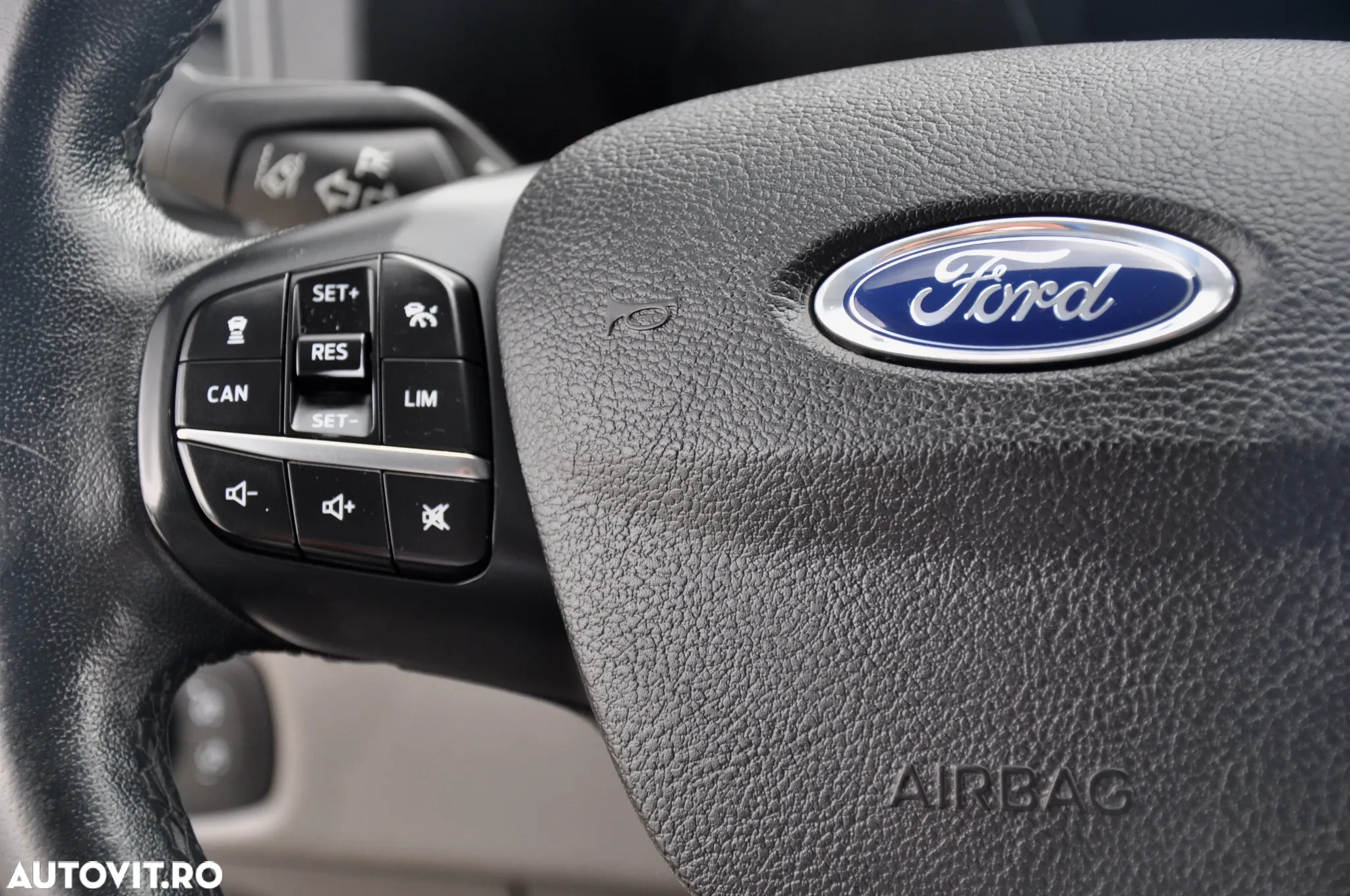 Ford Transit L3H2 Van 4x4 - 23