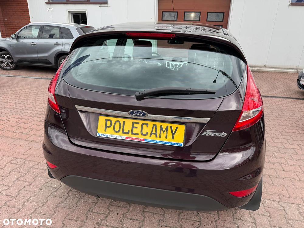 Ford Fiesta 1.25 Celebration - 11