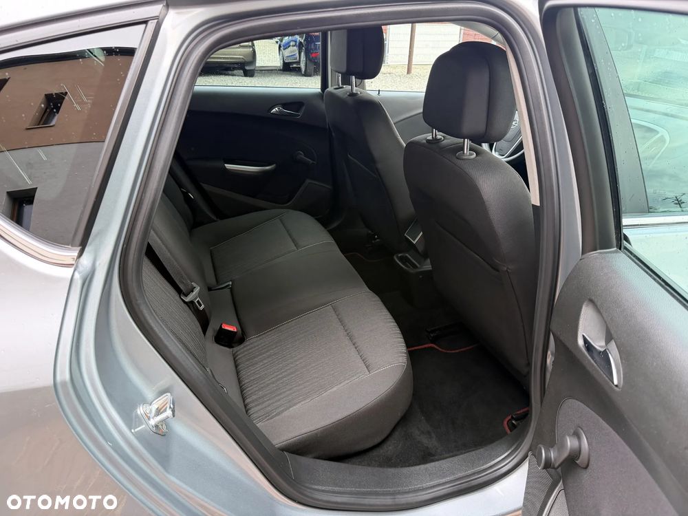 Opel Astra 1.4 Innovation - 25