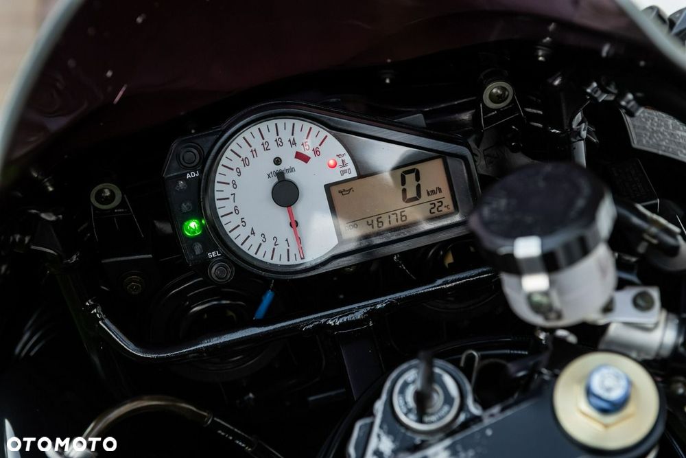 Suzuki GSX-R - 8