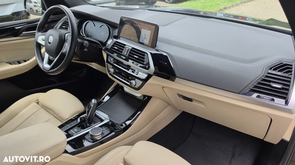 BMW X3 xDrive20d AT xLine - 9