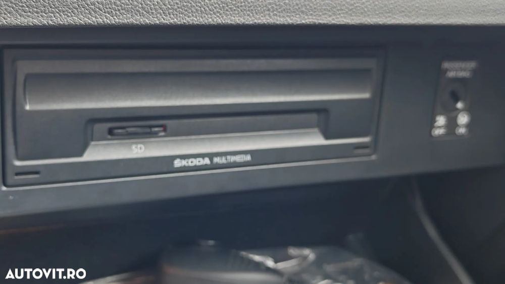 Skoda Octavia 2.0 TDI DSG Style - 5