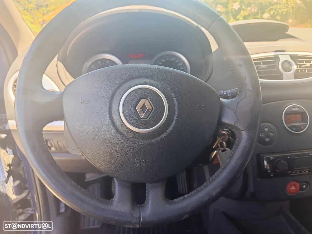 Renault Clio 1.2 16V Dynamique - 18