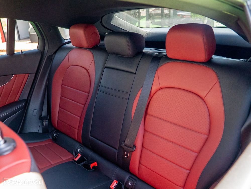 Mercedes-Benz GLC 300 de Coupe 4Matic 9G-TRONIC Edition AMG Line - 34